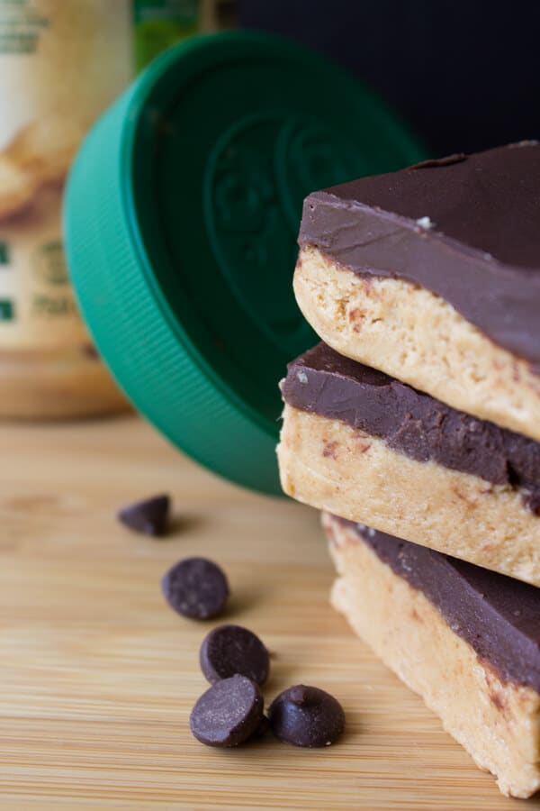 No-Bake Chocolate Peanut Butter Bars. A home made version of your favorite peanut butter cups. With only 5 ingredients - they're perfect for any peanut butter lover! www.justsotasty.com