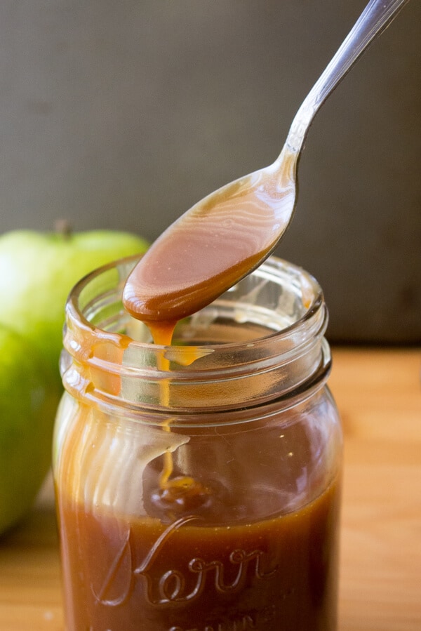 Easy Salted Caramel Sauce. Perfect with pretzels, apple slices, or drizzled on pancakes, cakes & ice cream - making this delicious caramel sauce only takes minutes.