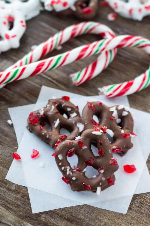 Salty & sweet - these Chocolate Peppermint Pretzels are the perfect holiday treat. So easy & only 3 ingredients, they make a great edible gift too! 