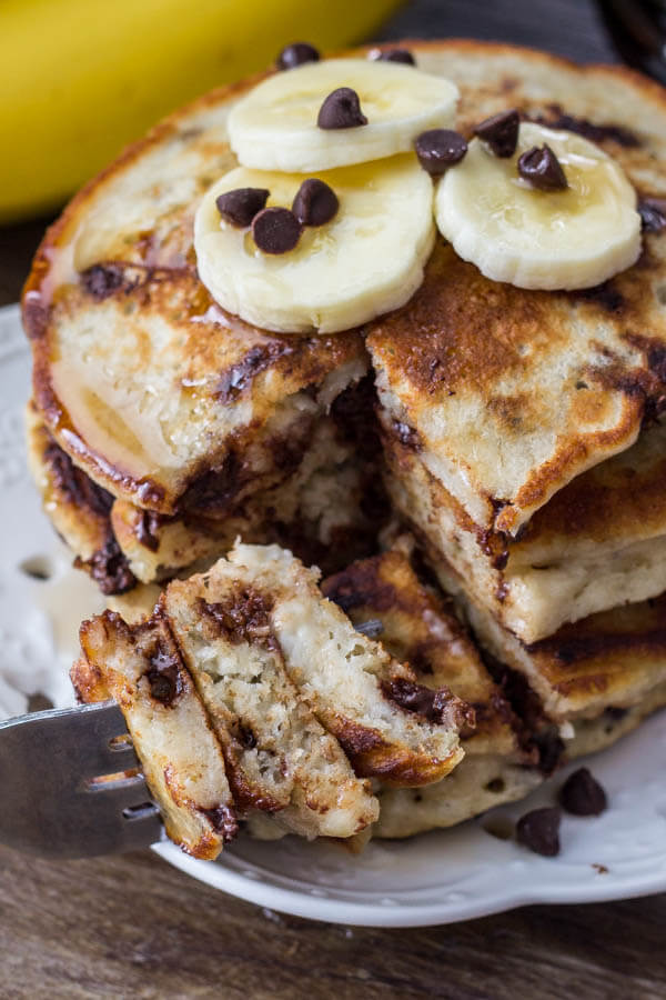 Learn how to make extra fluffy banana pancakes with chocolate chips