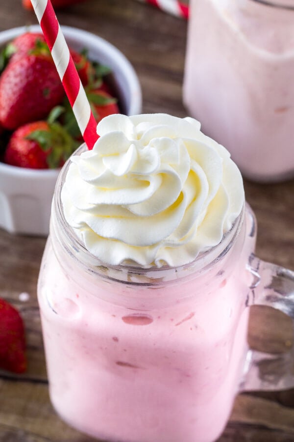 Learn how to make a strawberry milkshake. 