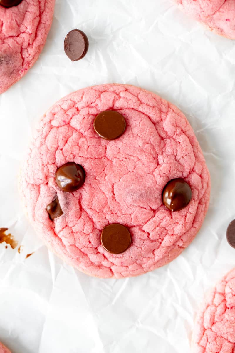 Strawberry cookie with chocolate chips